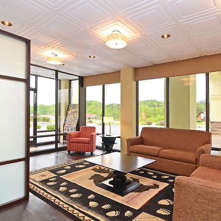 Best Western Cades Cove Inn Таунсенд Интериор снимка